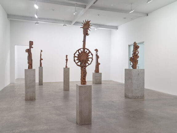 Enoc Perez, Digs installation view